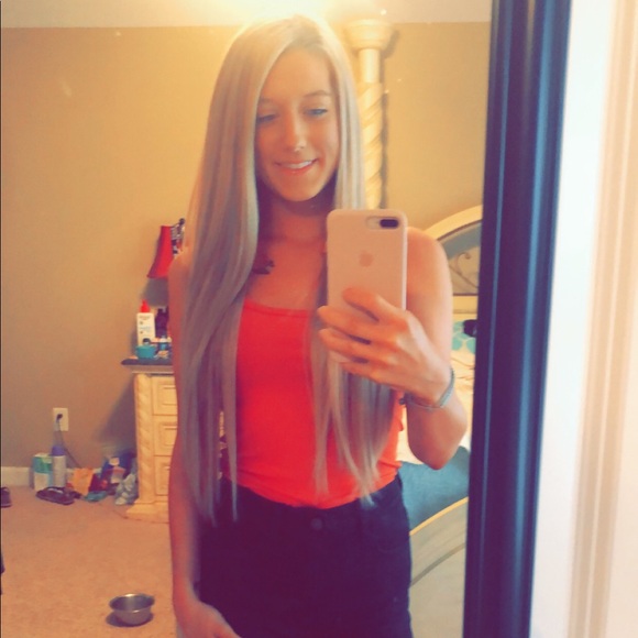 Meet your Posher, Tessa - Picture 2 of 2